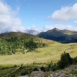 Blick auf den Durakopf und die dahinter aufragende Amperspitze