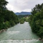 Der erste Teil der Wanderung führt den Eisack entlang