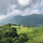 Bereits während des Anstiegs eröffnen sich schöne Ausblicke