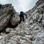 Der seilgesicherte Anstieg zur Fonda Savio Hütte