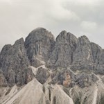 Blick auf den Tullen, die höchste Erhebung in den Aferer Geislern