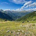 Auf der Lorenzischarte gerät die Sarntaler Bergwelt in unser Blickfeld