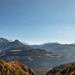 Auf dem Weg zu den Erdpyramiden entfalten sich schöne Ausblicke