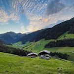 Oberhalb-von-Weißbach-präsentiert-sich-die-Busegge-Alm