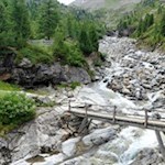 Über den rauschenden Gebirgsbach zur Kasseler Hütte