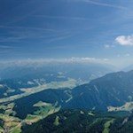 Auf dem Herrstein entfalten sich schöne Ausblicke ins Hochpustertal