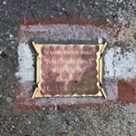 Stolz wird auf den Besuch des mittlerweile verblichenen Papstes verwiesen