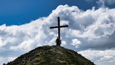 Auf dem Gipfel der Kempspitze