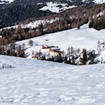 Unser Blick fällt bereits auf unser späteres Ziel: die malerische Kreuzwiesenalm