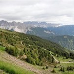 Unterwegs entfalten sich malerische Ausblicke auf die Aferer und Villnösser Geisler