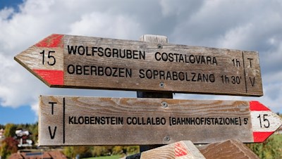 Die Wanderung von Klobenstein nach Wolfsgruben ist mit einer Stunde ausgeschildert