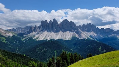 Ausblick vom Furtschellen auf die Villnösser Geisler