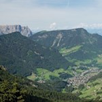 Blick auf St. Ulrich, den Puflatsch und den Schlern
