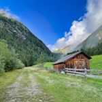 Entlang des Valser Baches zur Kurzkofelhütte