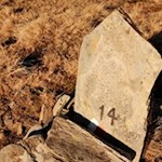 Auf dem gut markierten Dolomitenpanoramaweg Nr. 14 wandern wir zur Halslhütte zurück