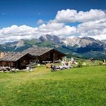 Auf dem Rückweg lädt auch die Edelweißhütte zur Einkehr