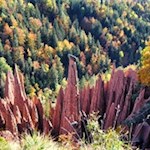  Auf dem Ritten türmen sich zahlreiche Erdpyramiden