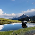 Glittner See mit dem Peitlerkofel im Hintergrund