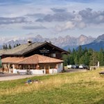 Die-Auerleger-Alm-lädt-in-idyllischer-Lage-zur-Einkehr