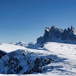 Winteridylle auf der Raschötz mit Blick auf die Geislerspitzen