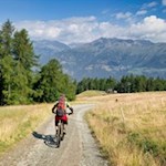 Auch bei Mountainbikern erfreut sich die Tarscher Alm großer Beliebtheit