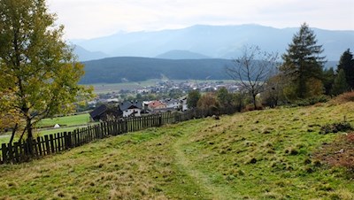 Von Pfalzen führt der Wandersteig Nr. 17 zum Kofler am Kofl
