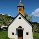 Beschauliche Kapellen säumen den Weg