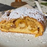 Apfelstrudel der Kerschbaumeralm