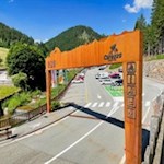 Die Wanderung zur Heinzen Alm beginnt an der Talstation der Umlaufbahn Welschnofen