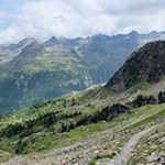 Auf schmalen Pfaden zum Malersee