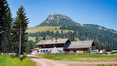Auerleger Alm am Fuße des Weißhorn