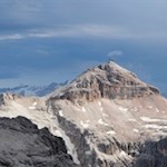 Blick auf den pyramidenförmigen Piz Boè