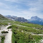 Vor der Kulisse des unverkennbaren Langkofel zur Puezhütte