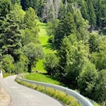 Kurze Teile des Poststeigs folgen asphaltierten Wegen