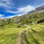 L'escursione alla rifugio attraversa un paesaggio incantevole