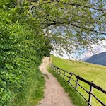 Die Wanderung zum Hatzis führt durch eine liebliche Landschaft