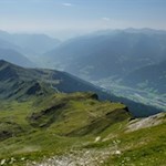 Bereits während des Anstiegs auf die Telfer Weißen öffnen sich traumverlorene Ausblicke