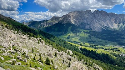 Ausblick während des Anstiegs auf den Vajolonpass