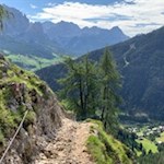 Kurze seilgesicherte Passage auf dem Weg zur Gardenacia Hütte