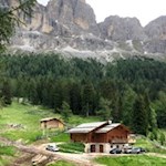 Kurz vor dem Alpengasthof Jolanda lädt auch die Ochsenhütte zur Einkehr