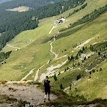 Abstieg vom Leonharder Kreuz zur gemütlichen Ochsenalm