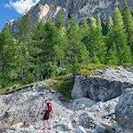 Oberhalb von Cialciagn überquert der Weg einige Geröll- und Schotterpassagen