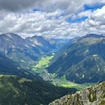 Ausblick vom Rammelstein ins Antholzer Tal