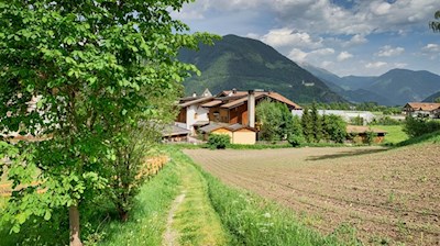 Von Sterzing führt der Besinnungsweg nach Thuins