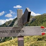 Von der Kerschbaumeralm führt der Weg 25B Richtung Mareiter Stein