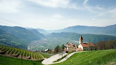 Das Kirchlein von Seit ist dem Bozner Stadtpatron Heinrich dem Frommen geweiht