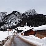Auf dem asphaltierten Sträßchen zurück ins Langental