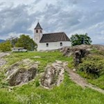 Hoch über dem Etschtal thront St. Hippolyt