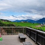 Aussichtsplattform nahe den Erdpyramiden