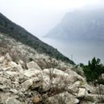 Im Zuge der letzten Eiszeit wurden die sog. Marocche von den höher gelegenen Felsen abgetragen
